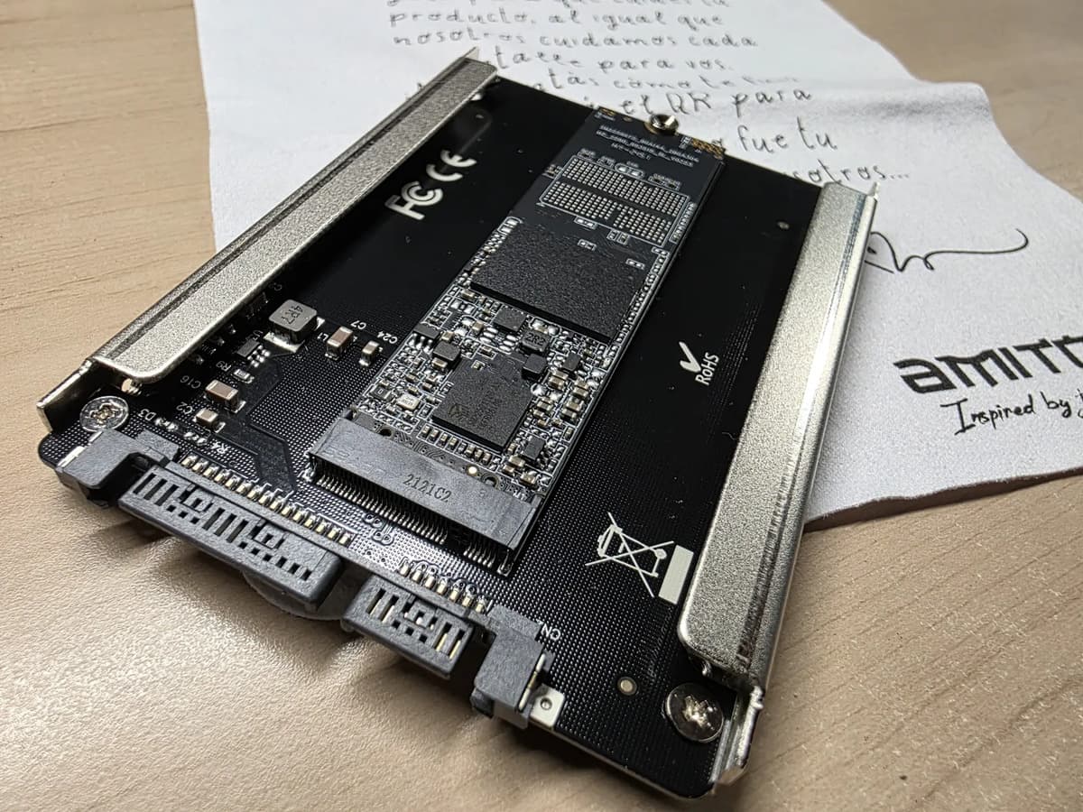 Foto de un cliente del Adaptador M.2 SATA B-key a 2,5" SATA III AMITOSAI MTS-SATAM2