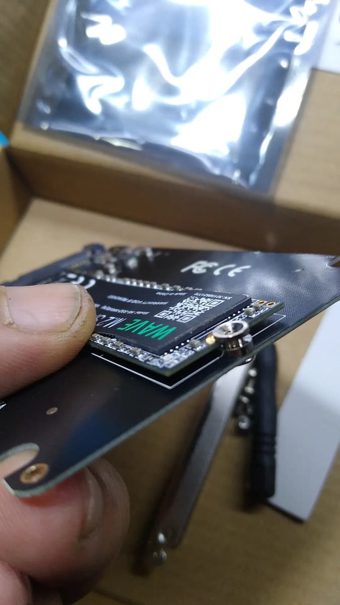 Foto de un cliente del Adaptador M.2 SATA B-key a 2,5" SATA III AMITOSAI MTS-SATAM2