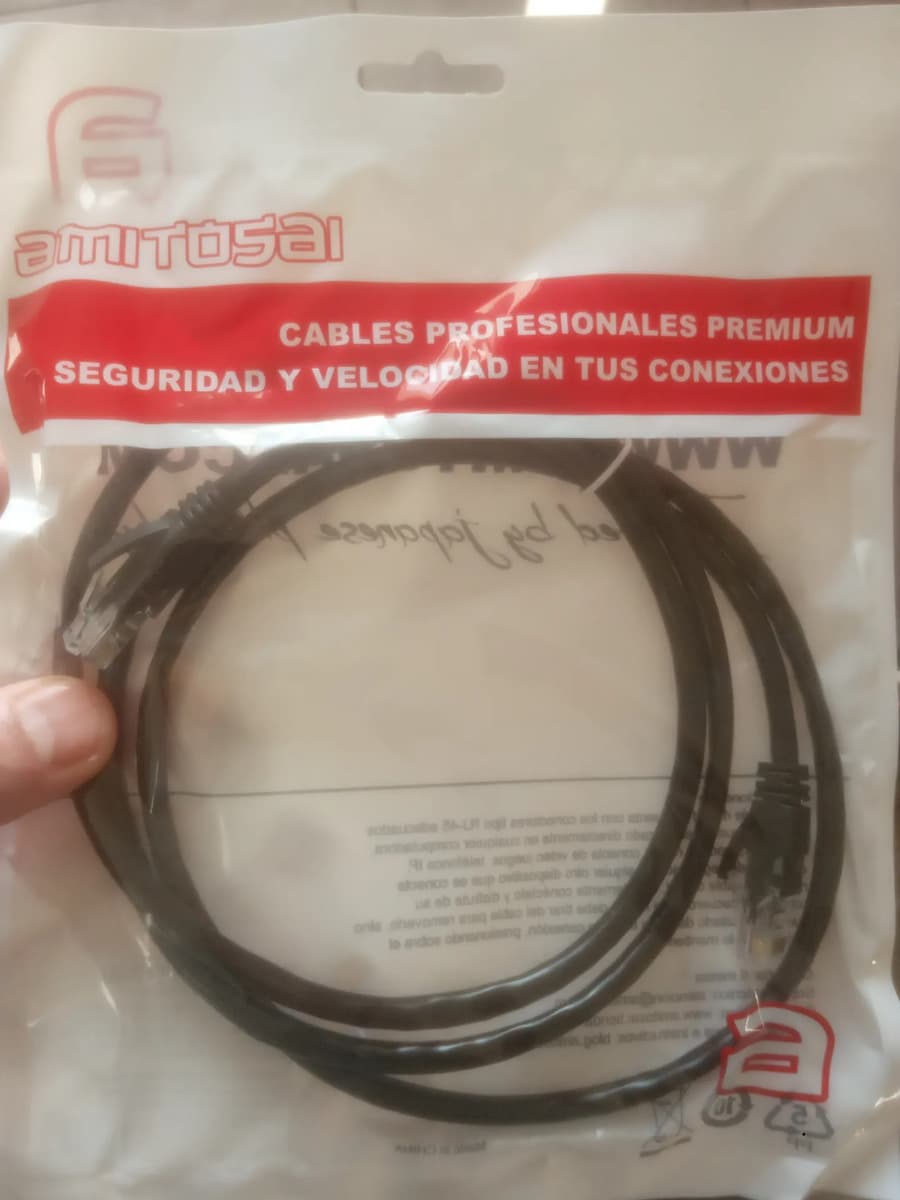 Foto de un cliente del Cable de red Cat 6 1,5 m patch cord AMITOSAI MTS-PATCH6150